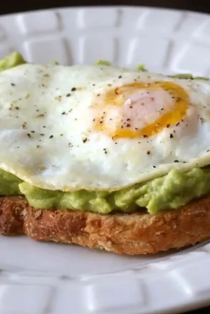 Easy Avocado Toast with Bacon and Egg Recipe